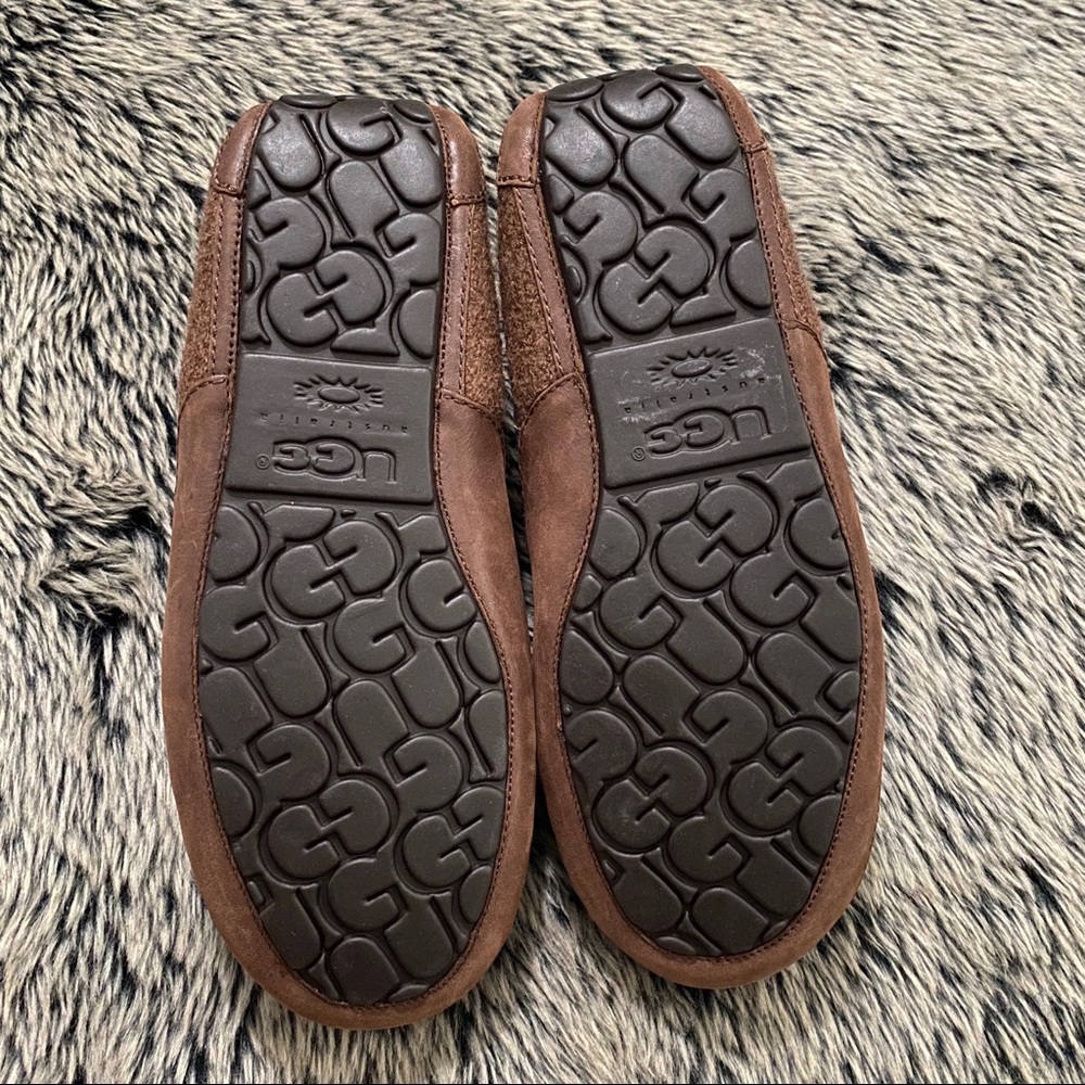 UGG - Picture 6 of 6